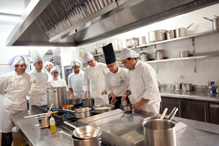 La de Jefatura de Cocina es una de las especialidades impartidas en el centro.