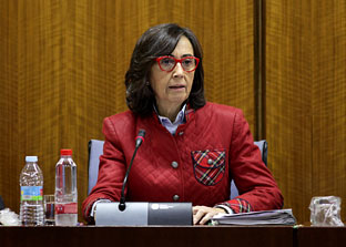 Intervención de la consejera de Justicia e Interior, Rosa Aguilar, durante la Comisión Parlamentaria.