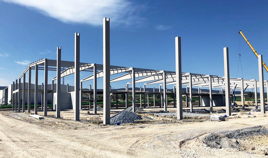 Construcción de las nuevas instalaciones de Industrias Espadafor, en Escúzar (Granada).