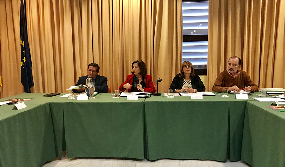 Sánchez Rubio destaca el modelo público y universal de atención a los problemas de drogodependencias y adicciones en Andalucía, \u0027gracias a la Red de atención pública más amplia del Estado\u0027.