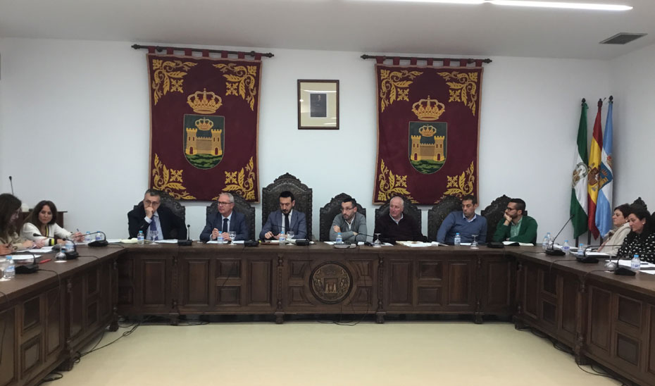 El viceconsejero de la Presidencia y los delegados de la Junta en la provincia de Cádiz mantuvieron una reunión con el alcalde de La Línea de la Concepción.