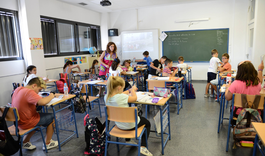 Educación pone en marcha talleres para la resolución de problemas matemáticos y de lectura comprensiva en los centros docentes públicos.