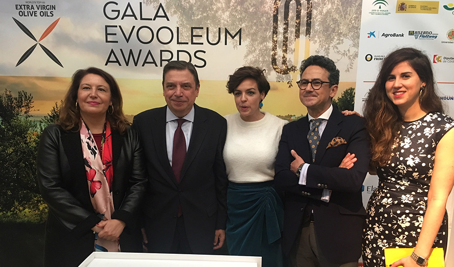 La consejera de Agricultura, Ganadería, Pesca y Desarrollo Sostenible, Carmen Crespo, en la gala de los Evooleum Awards.