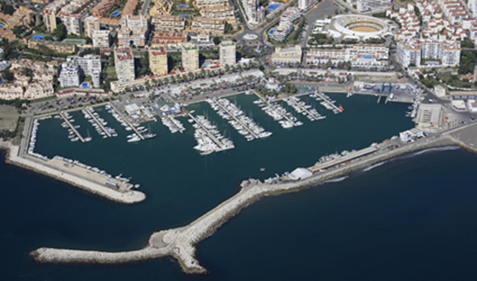 El proyecto pretende favorecer la conexión peatonal entre las instalaciones portuarias y el paseo marítimo.