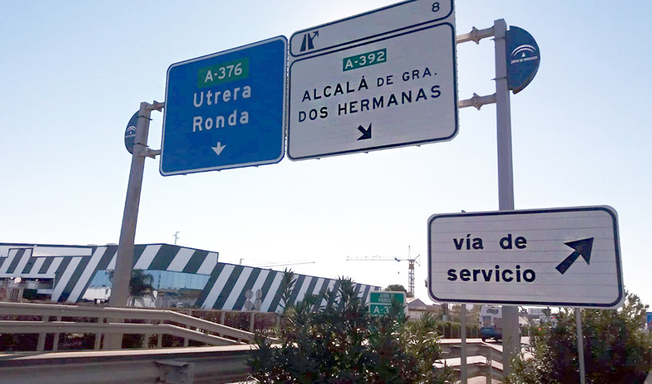 Obras en la carretera A-392, entre Alcalá de Guadaíra y Dos Hermanas.
