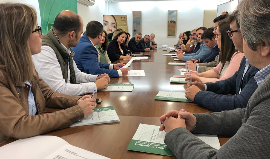 La consejera de Agricultura, Carmen Crespo, en la reunión con las empresas agroalimentarias de Jaén