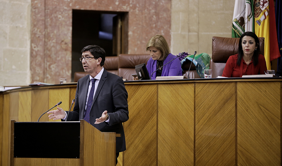 El vicepresidente de la Junta, Juan Marín, durante su intervención en el pleno del Parlamento.