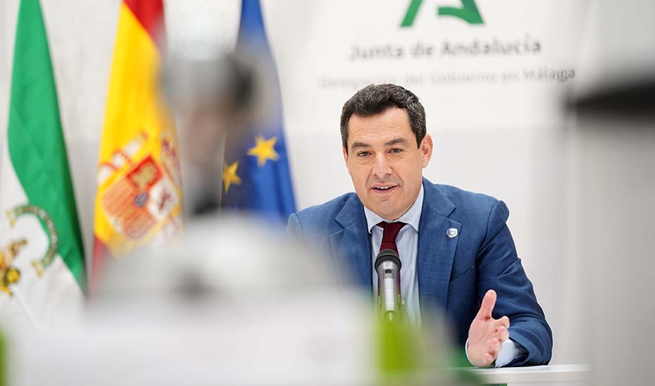 El presidente Juanma Moreno, durante su intervención en el XIII Consejo de Comunidades Andaluzas.