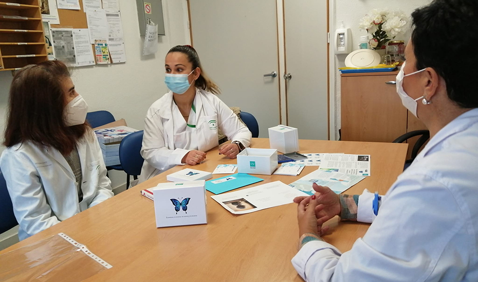 Los profesionales sanitarios de Andalucía podrán actualizar sus méritos más fácilmente gracias a la nueva herramienta implementada por el SAS. Los profesionales sanitarios de Andalucía podrán actualizar sus méritos más fácilmente gracias a la nueva herramienta implementada por el SAS.