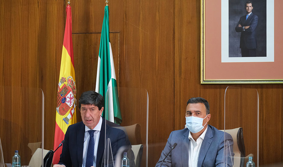 El vicepresidente de la Junta, Juan Marín, durante su comparecencia en la comisión parlamentaria.