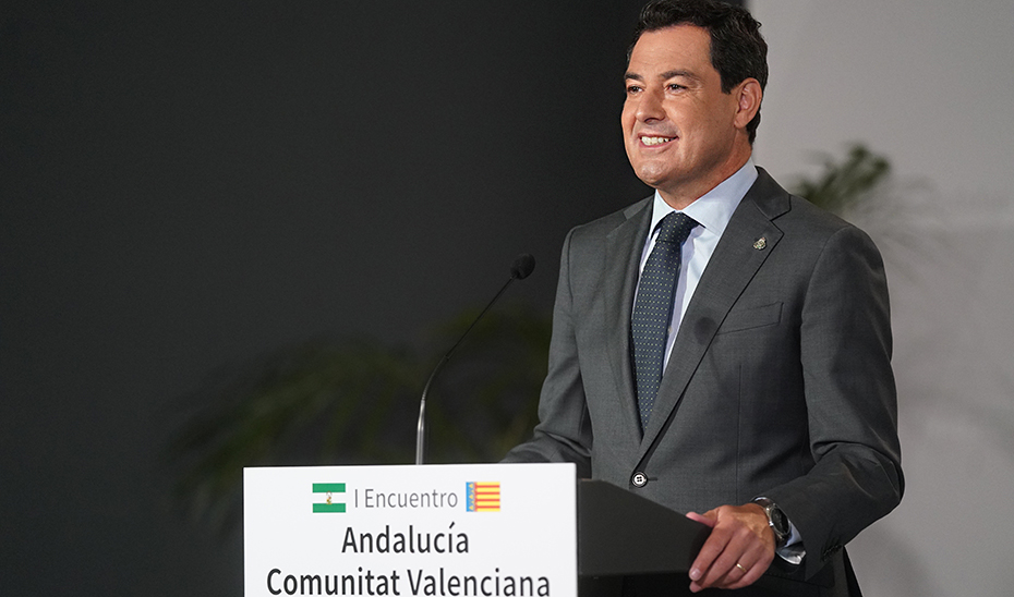 El presidente de la Junta de Andalucía, en un momento de su intervención.