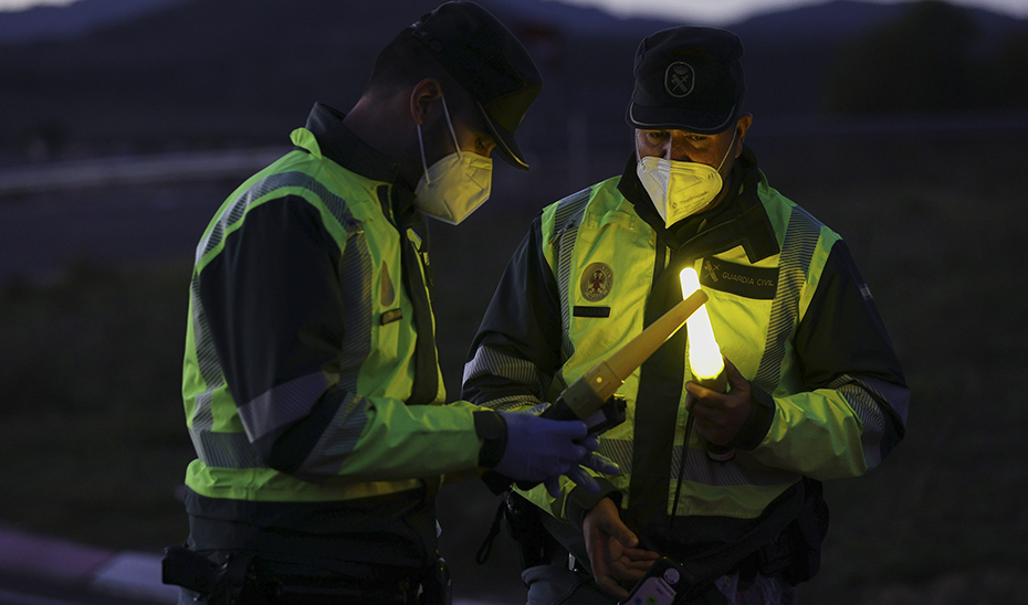 Agentes de la Guardia Civil de Tráfico (Agencia EP).