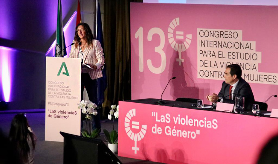 Loles López y José Antonio Nieto inauguraron el Congreso para el Estudio de la Violencia contra las Mujeres.