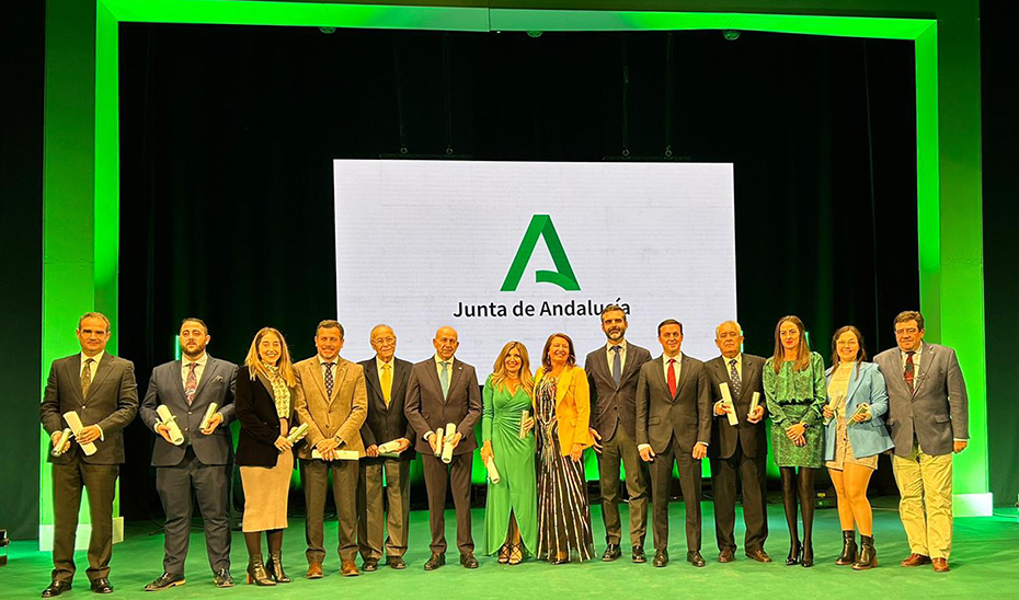 Foto de familia de la XVI edición de los Premios de Andalucía de Agricultura, Pesca, Agua y Desarrollo Rural.