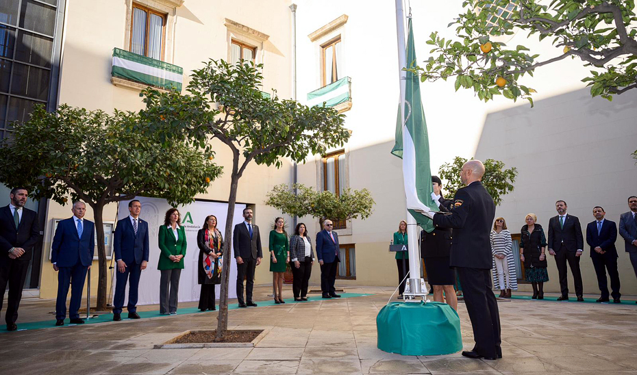 Crespo y Fernández-Pacheco asisten en Almería a los actos del Día de la Bandera de Andalucía