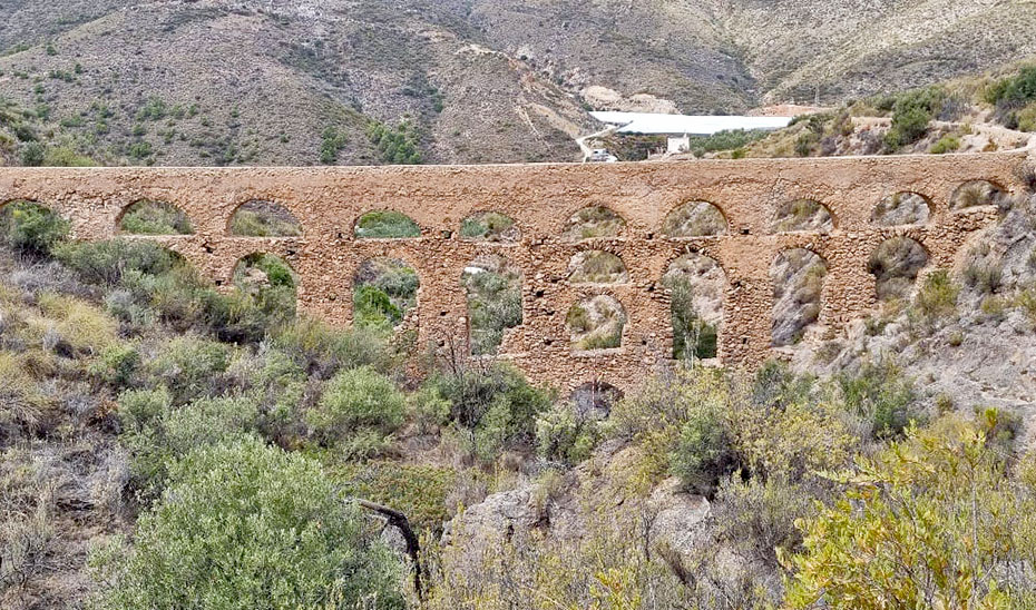 Imagen del artículo La Junta declara como Bien de Interés Cultural el acueducto de Carcauz, en Felix y Vícar (Almería)