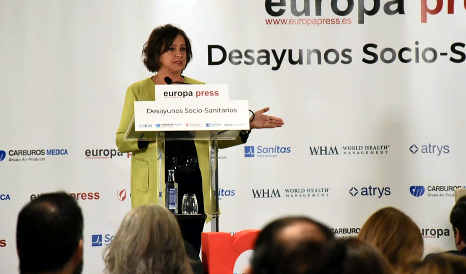 La consejera de Salud y Consumo, Catalina García, durante su intervención en los Desayunos Socio-Sanitarios de Europa Press en Madrid.