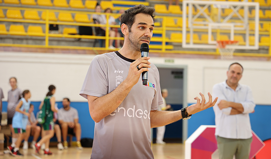 Los cursos de formación han contado con la participación, entre otros deportistas, de José Manuel Calderón, campeón del mundo de baloncesto en 2006.
