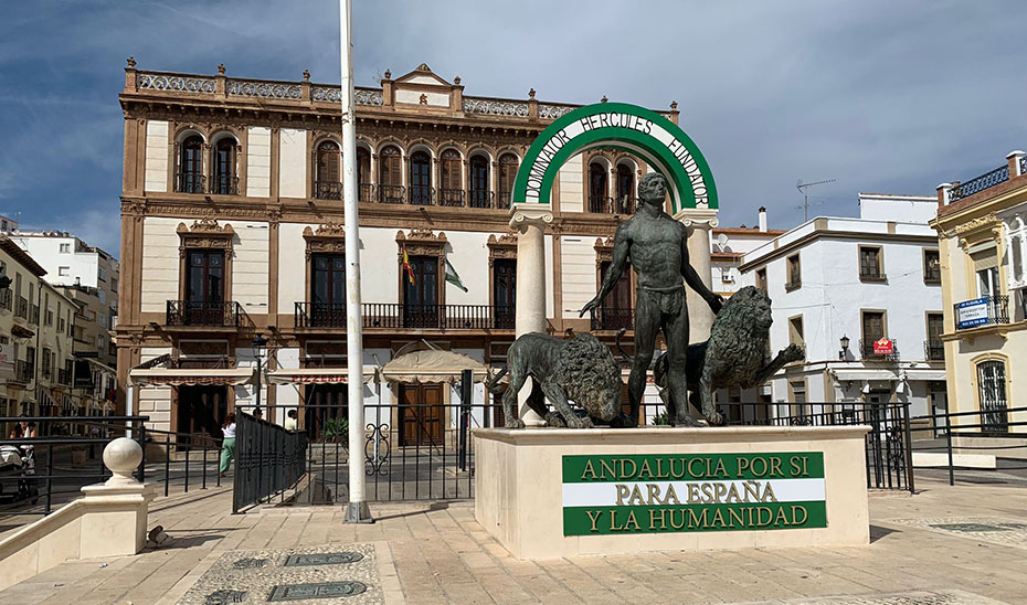 Fachada del Casino de Ronda (Málaga).