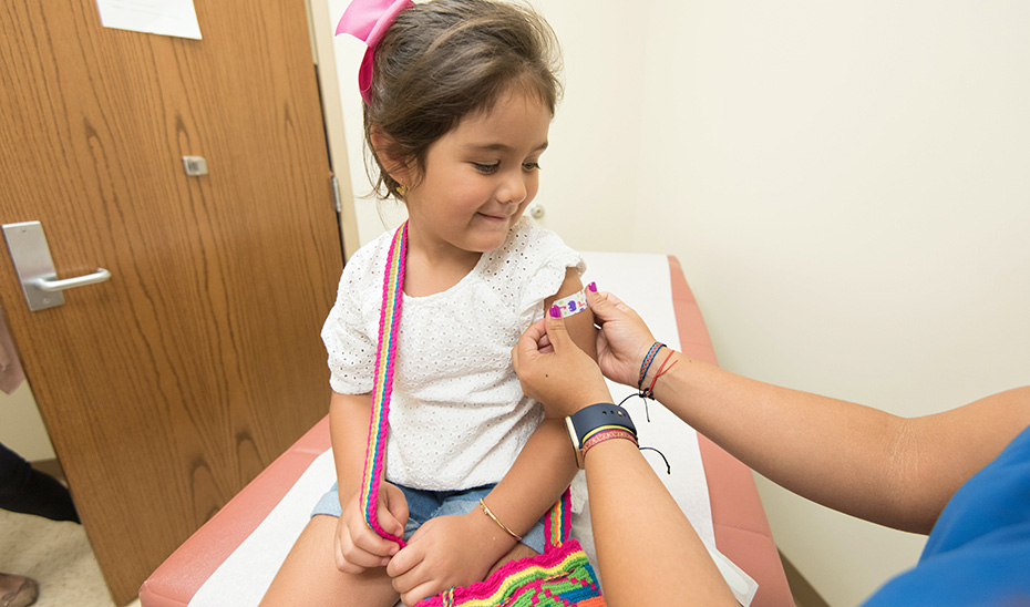 Imagen del artículo Los niños de 6 a 59 meses podrán vacunarse mañana sin cita frente a la gripe en 309 puntos