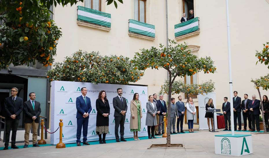 El consejero de Sostenibilidad, Medio Ambiente y Economía Azul, Ramón Fernández-Pacheco, durante el acto del Día de la Bandera celebrado en Almería.