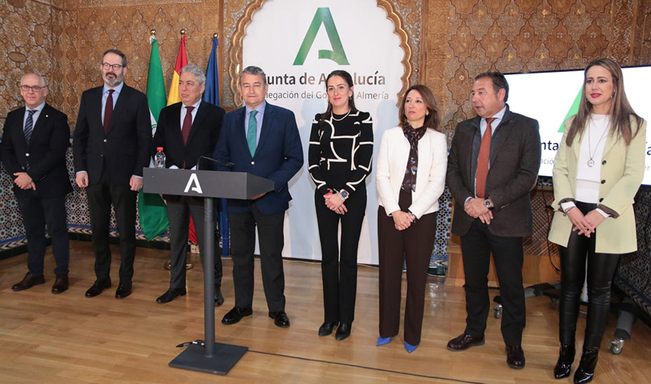 El consejero de la Presidencia, Interior, Diálogo Social y Simplificación Administrativa, Antonio Sanz, se ha reunido con los delegados del Gobierno de la Junta de Andalucía en Almería.
