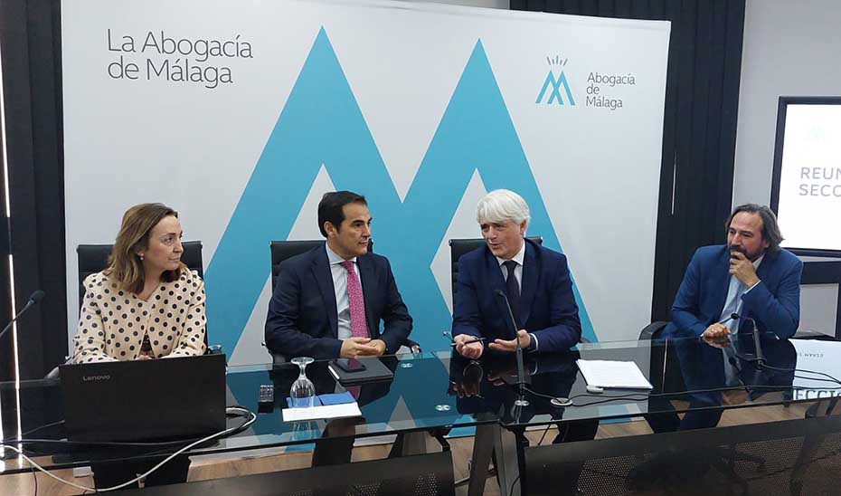 
			      El consejero de Justicia, José Antonio Nieto, asistió a la presentación del sistema ACCEDA.			    
			  