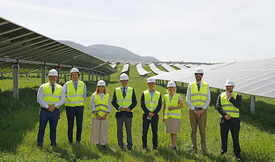 Paradela asiste a la inauguración de cuatro plantas fotovoltaicas en la provincia de Cádiz