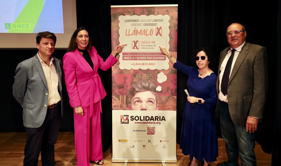 La consejera de Inclusión Social, Loles López, ha participado en la presentación de la campaña de la \u0027X Solidaria\u0027 de la declaración de la renta.