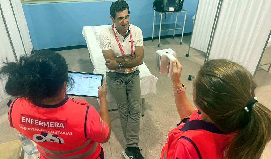 Profesionales del Centro de Emergencias Sanitarias 061 prueban el equipo de intervención ligera para emergencias, Equilin.