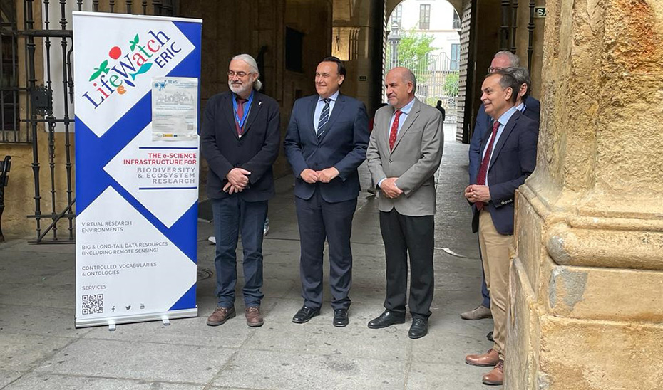 
			      El consejero de Universidad, José Carlos Gómez Villamandos, ha participado en la Conferencia Internacional sobre Ciencia Digital para la Biodiver...
			  