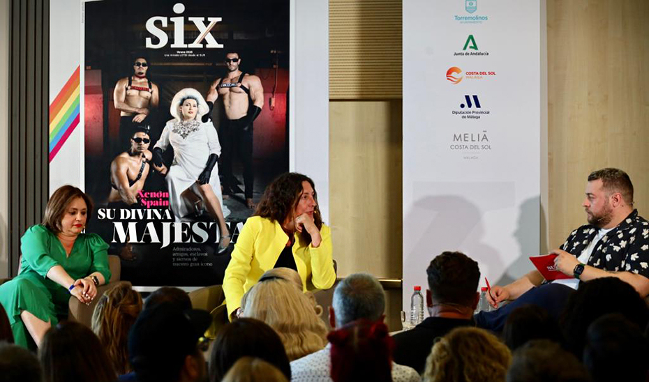 La consejera de Inclusión Social, Loles López, durante el acto de presentación de la Revista Six, en Torremolinos (Málaga).