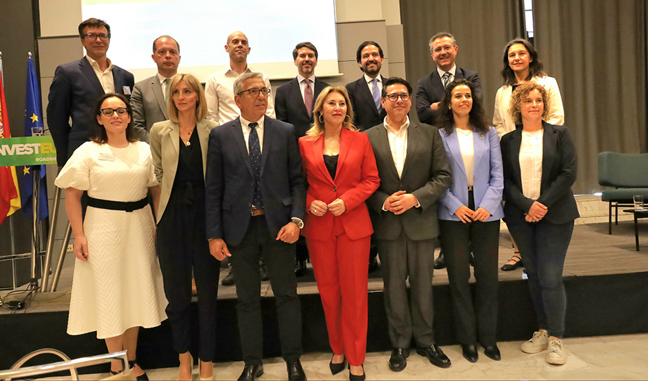 La consejera de Economía, Hacienda y Fondos Europeos, Carolina España, ha participado en la clausura de la jornada de presentación del Invest EU, organizada por el Banco Europeo de Inversión (BEI). 