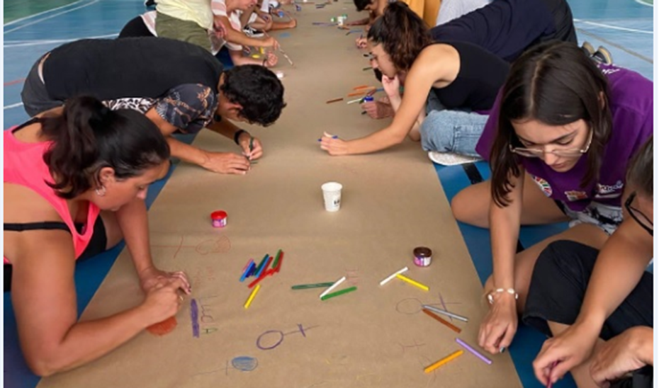 Jóvenes en un campo de voluntariado en La Victoria de Alentejo (Tenerife).