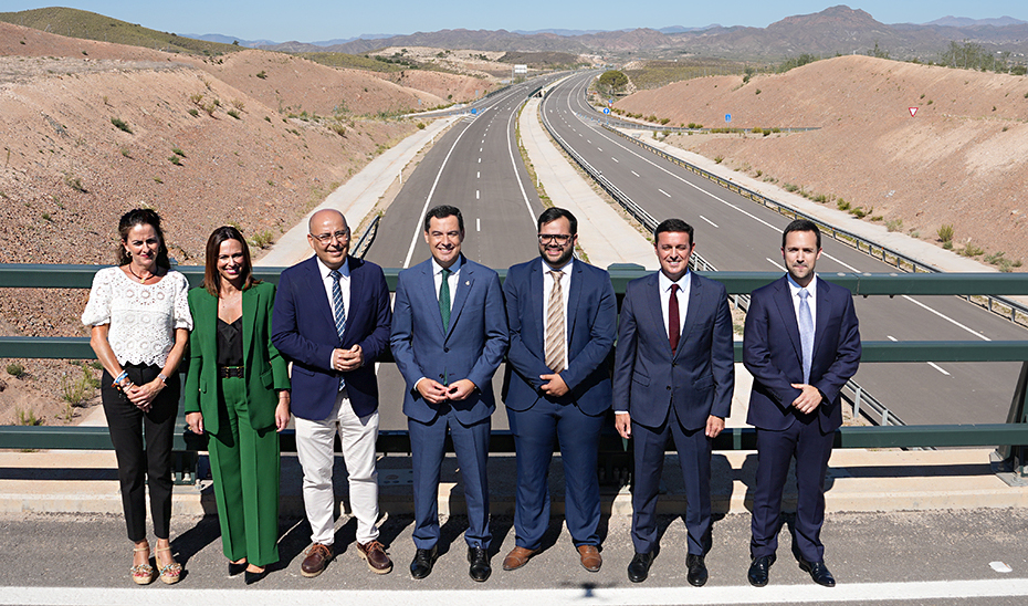 Juanma Moreno inaugura los últimos tramos de la Autovía de la Almanzora: "Cumplimos la palabra dada"