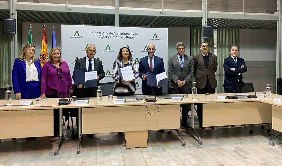 Imagen del artículo La Junta promueve el Plan Cadena de valor de la industria agroalimentaria para mejorar la competitividad del sector andaluz