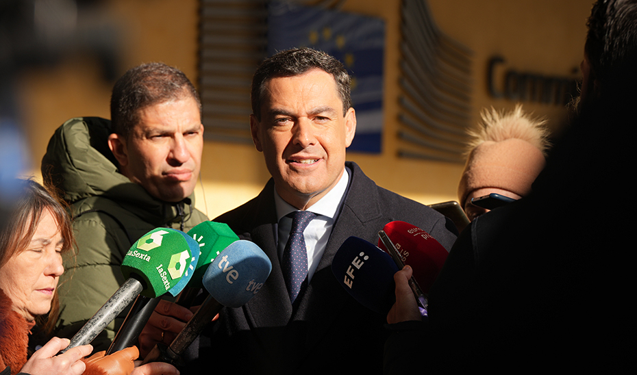 Moreno atiende a los medios de comunicación desplazados a Bruselas tras la reunión con Šefčovič.