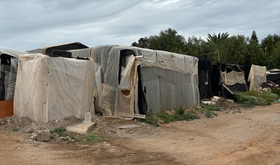 Asentamiento chabolista habitado por inmigrantes que trabajan como temporeros en la localidad almeriense de Níjar.