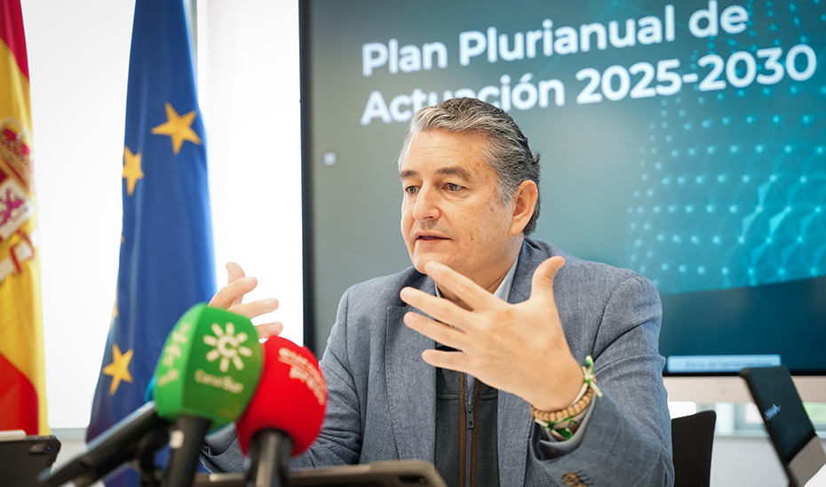 El consejero de la Presidencia, Antonio Sanz, en su comparecencia tras el Comité de Dirección de la Agencia Digital de Andalucía (ADA).