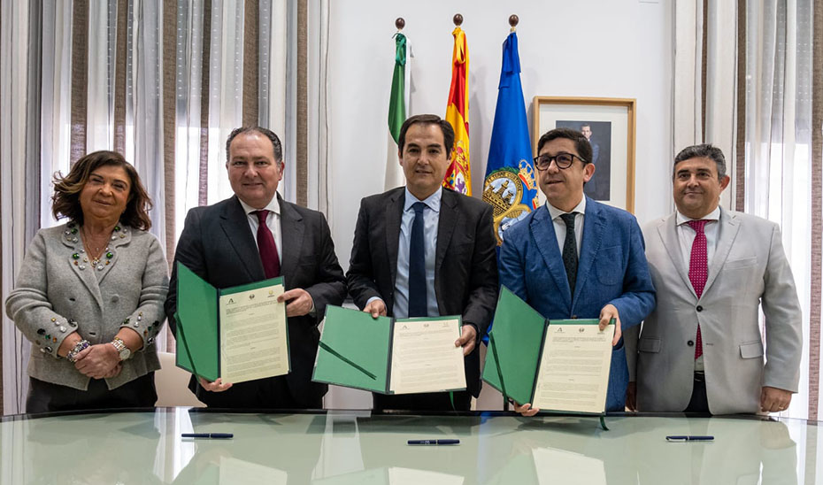 La Junta, la Diputación de Huelva y el Ayuntamiento de Ayamonte acuerdan construir una nueva sede judicial