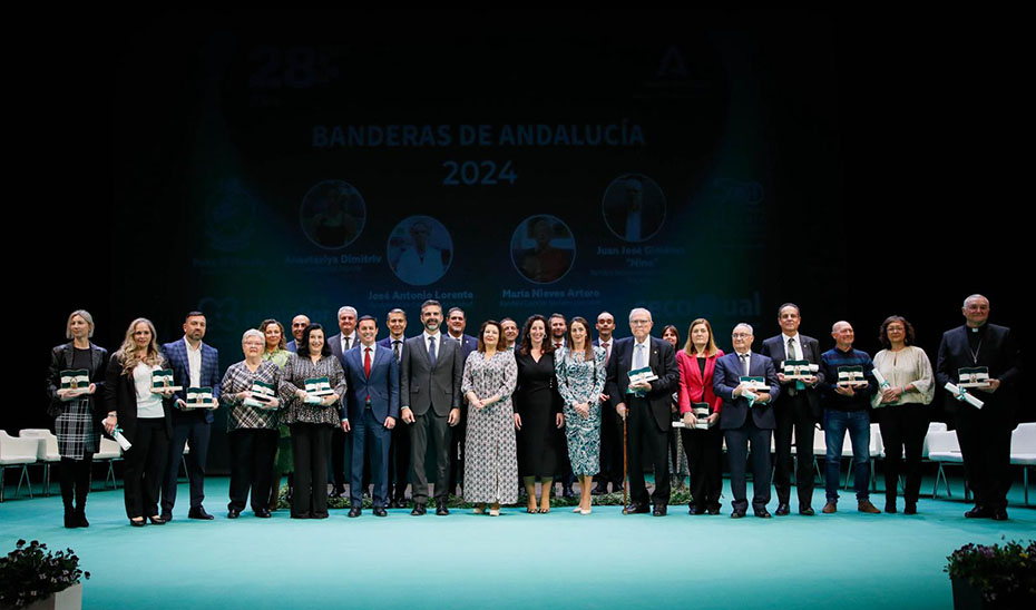 Imagen del artículo El Gobierno andaluz reconoce el trabajo de personas e instituciones para impulsar el desarrollo de Almería con motivo del 28F