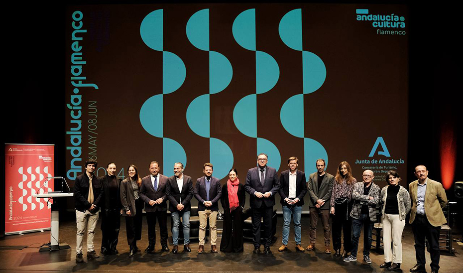 El consejero de Cultura, Arturo Bernal, durante la presentación de la programación de la nueva edición del ciclo 'Andalucía·Flamenco'.