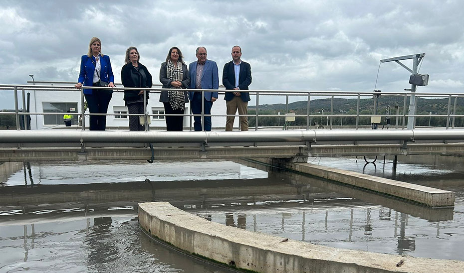 
			      Carmen Crespo ha inaugurado la Estación Depuradora de Aguas Residuales (EDAR) y la agrupación de vertidos que va a dar servicio a los municipios ...
			  