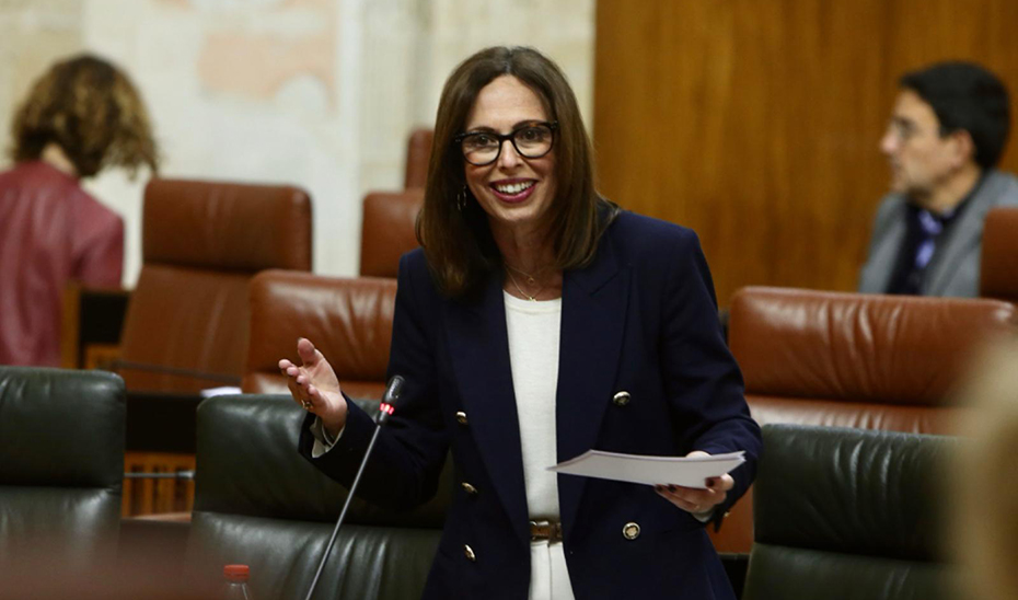 Rocío Díaz interviene en el Pleno del Parlamento andaluz.