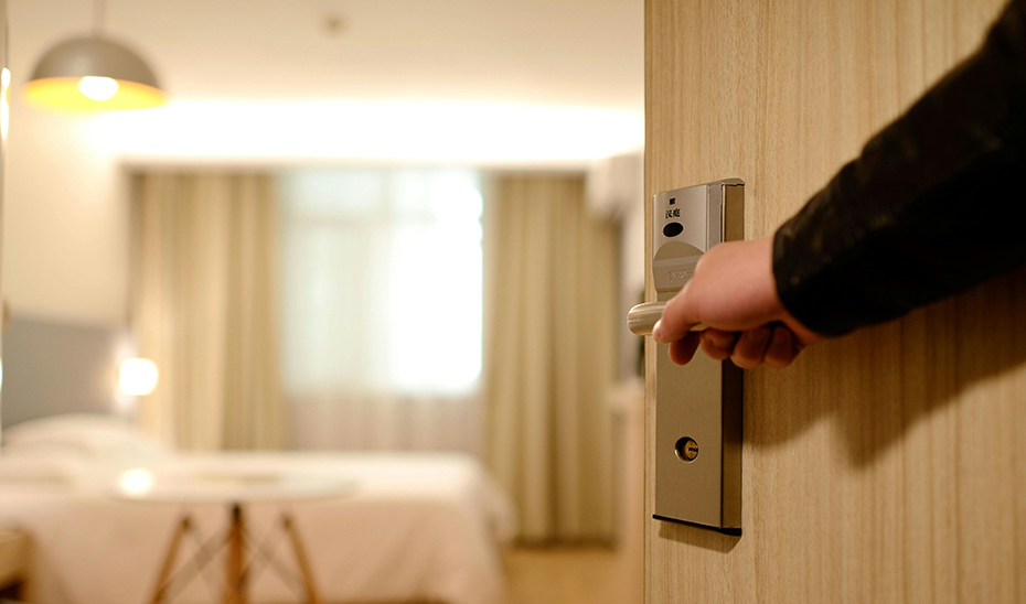 Imagen del artículo Consumo recomienda conocer las condiciones de contratación antes de realizar una reserva hotelera
