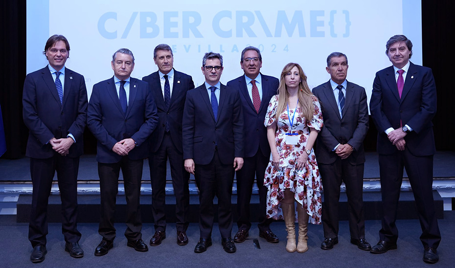 Sanz asiste a la inauguración del I Congreso Internacional de Ciberdelincuencia