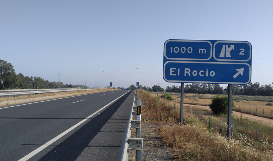 Imagen del artículo El tercer carril Almonte-El Rocío contará con un nuevo sistema de balizas para hacerlo reversible