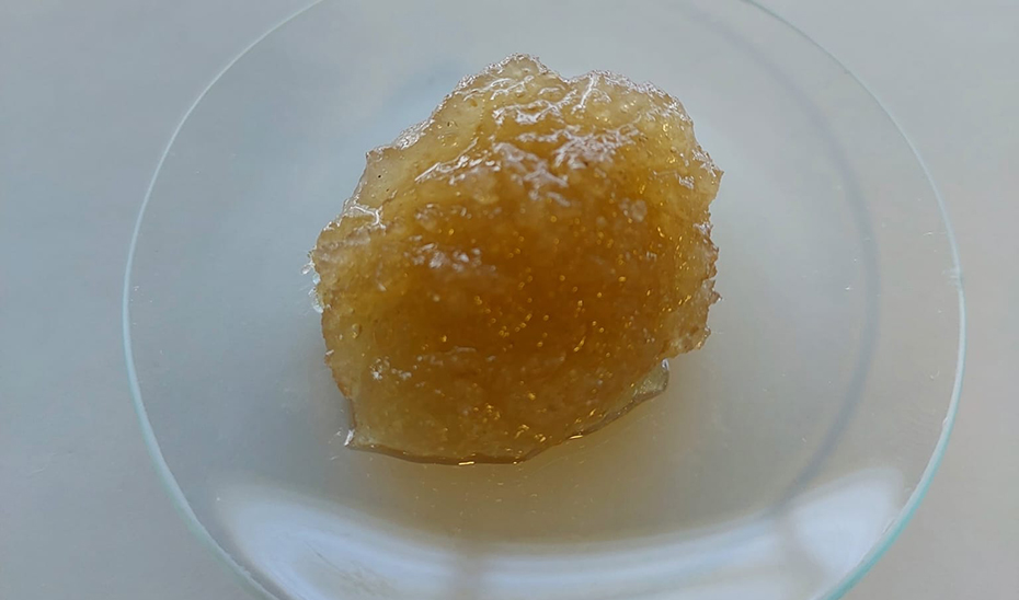 Biolubricante compuesto de pasta de celulosa de trigo y aceite de ricino.