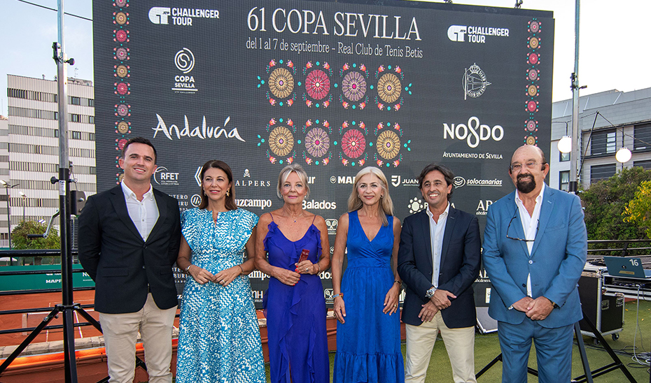 La consejera de Cultura y Deporte, Patricia del Pozo, en la presentación de la 61º Copa Sevilla Challenguer de Tenis.