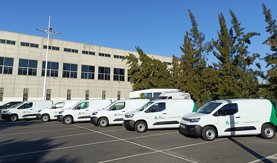 Nuevos vehículos del Servicio Andaluz de Salud para los centros Sanitarios.